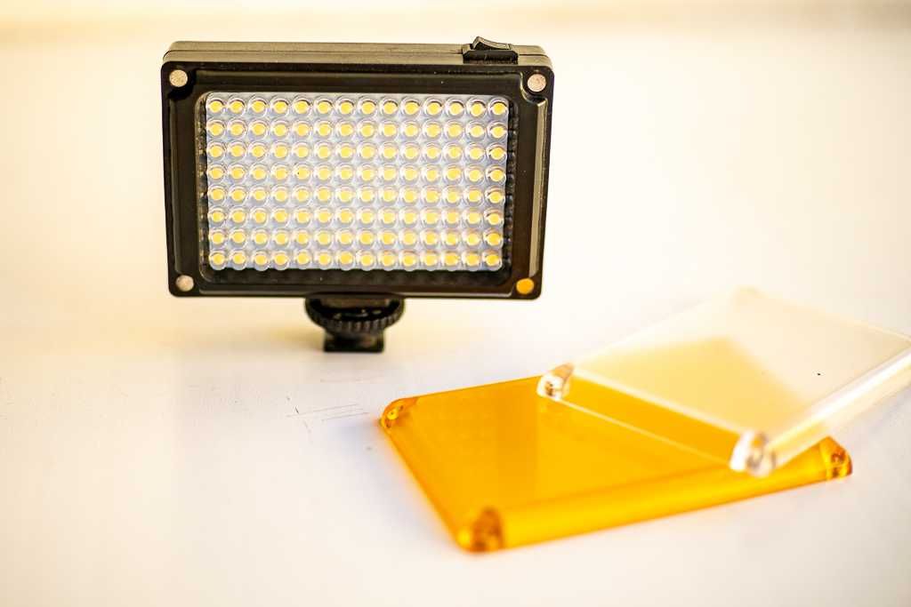 Накамерний освітлювач LED-112