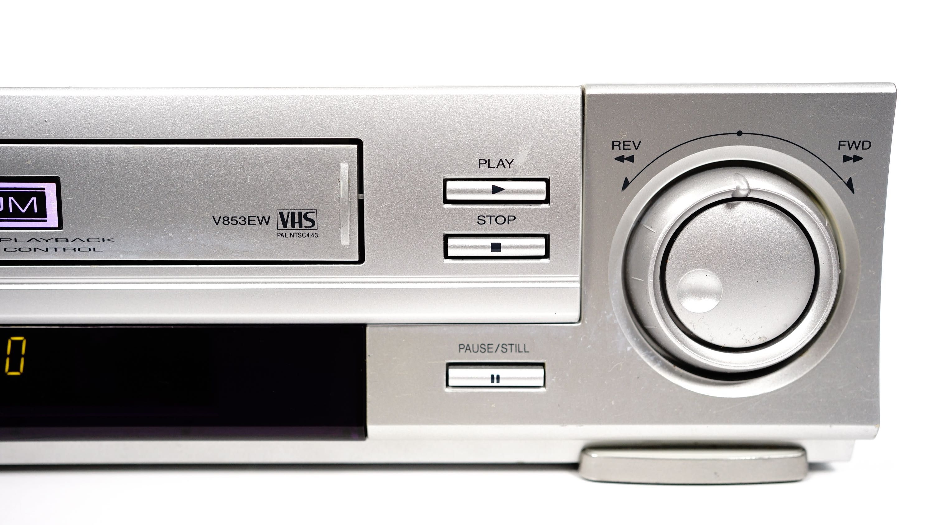 Wysokiej klasy magnetowid VCR TOSHIBA 6-głowicowy PRO DRUM NTSC jog