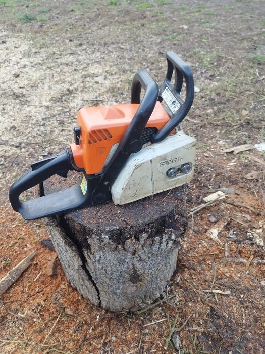 Продам бензопилу штіль 180