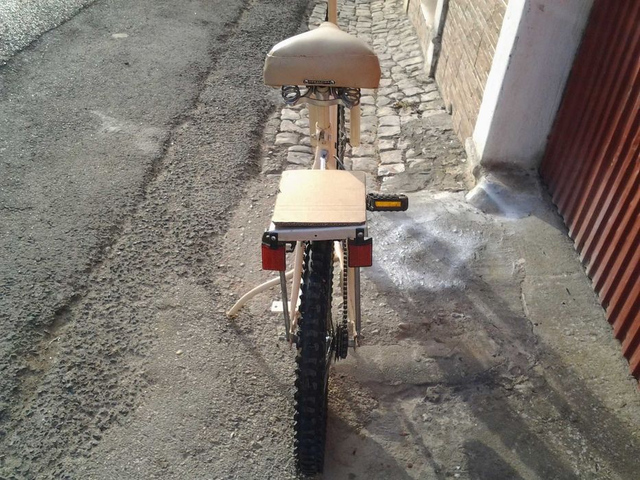 bicicleta com pneus novos