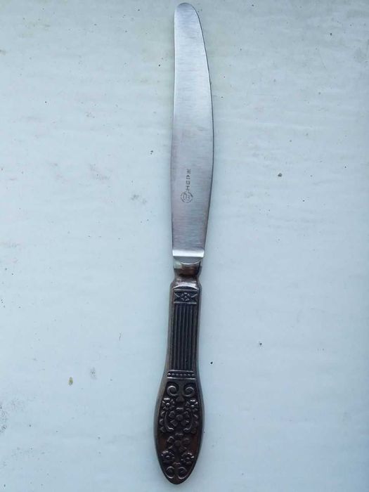 Посеребренный столовый набор из мельхиора