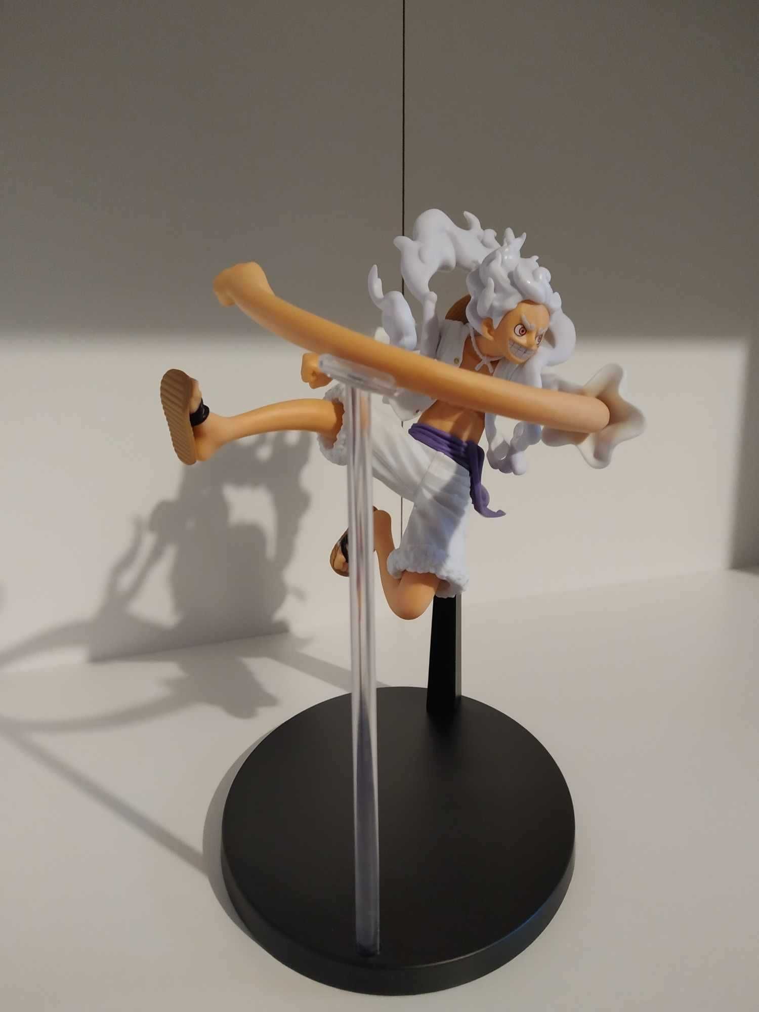 Oryginalna figurka Monkey D. Luffy Gear 5 One Piece anime