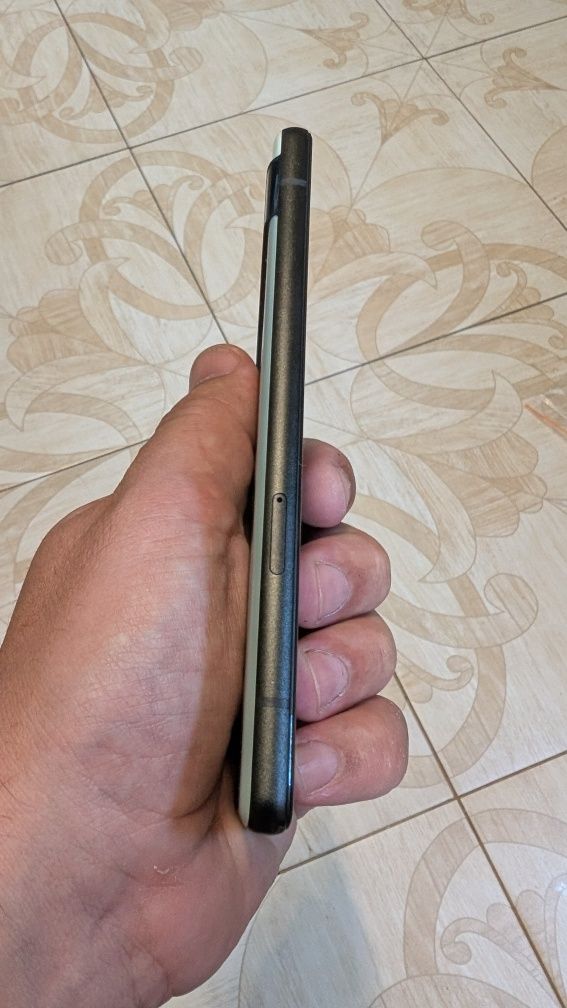 Google Pixel 6a 6/128G НЕВЕРЛОК, в отличном состоянии