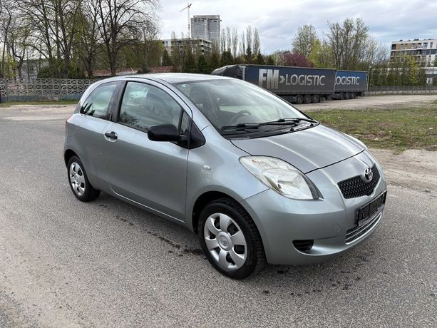 Bardzo ładna TOYOTA YARIS 1.0 benzyna