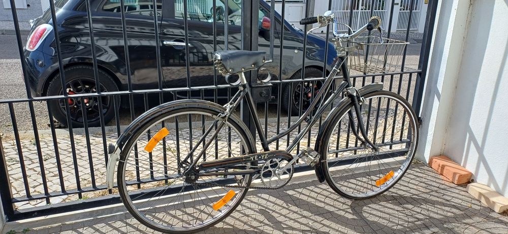 Pasteleira senhora yé yé modelo sport