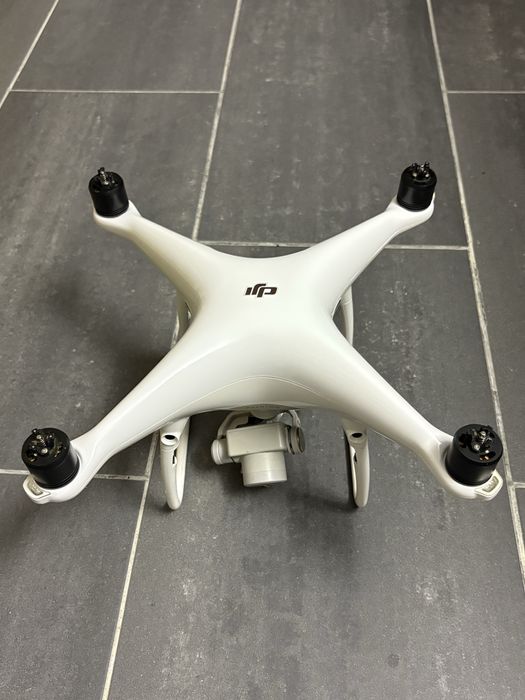 DJI Phantom 4 Pro drone aeronave (2 disponiveis) e 1 Obsidian preto
