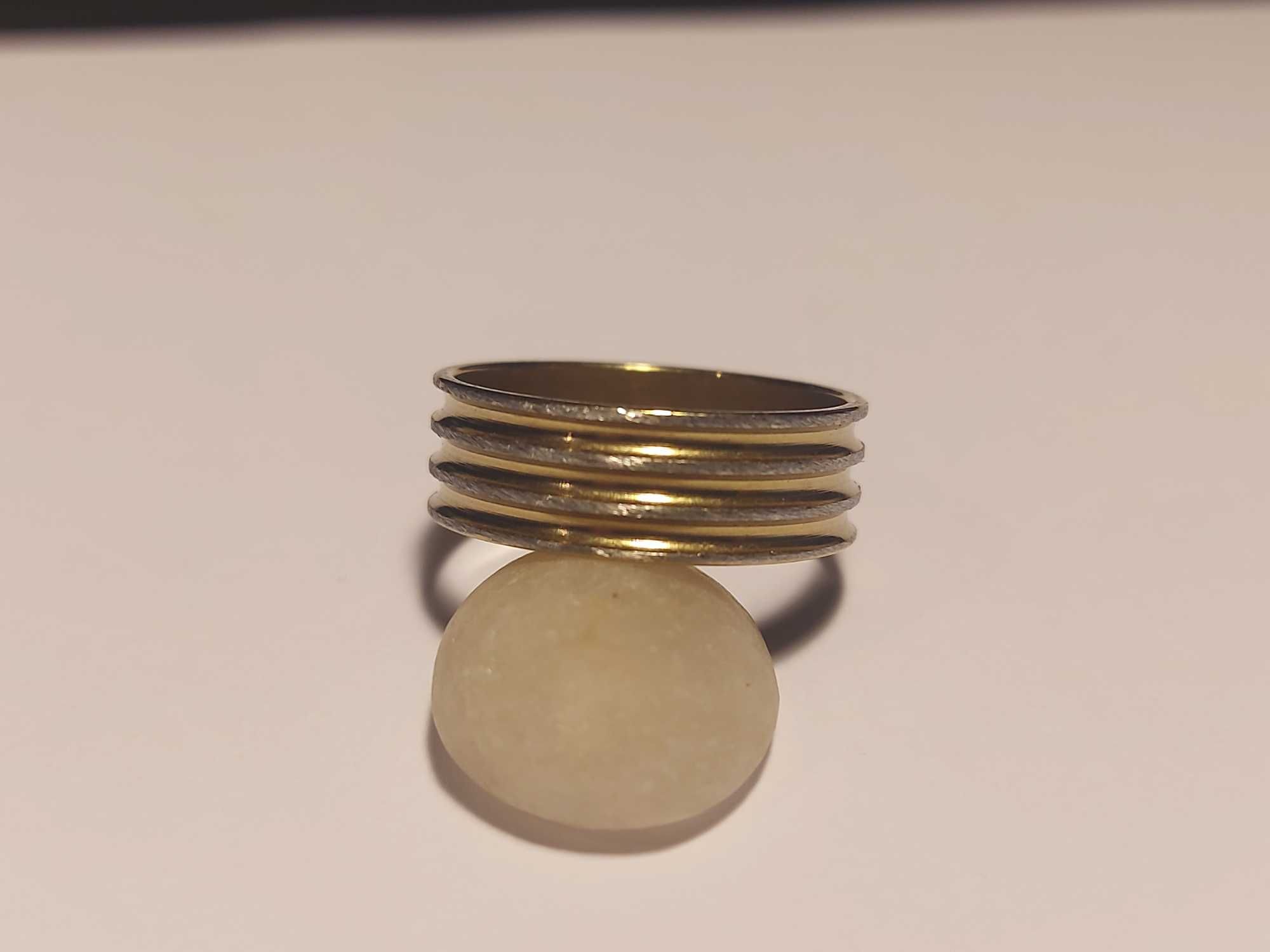 Anel Aço Inoxidável Size 19 - Resistente, Brilhante e Antialérgico