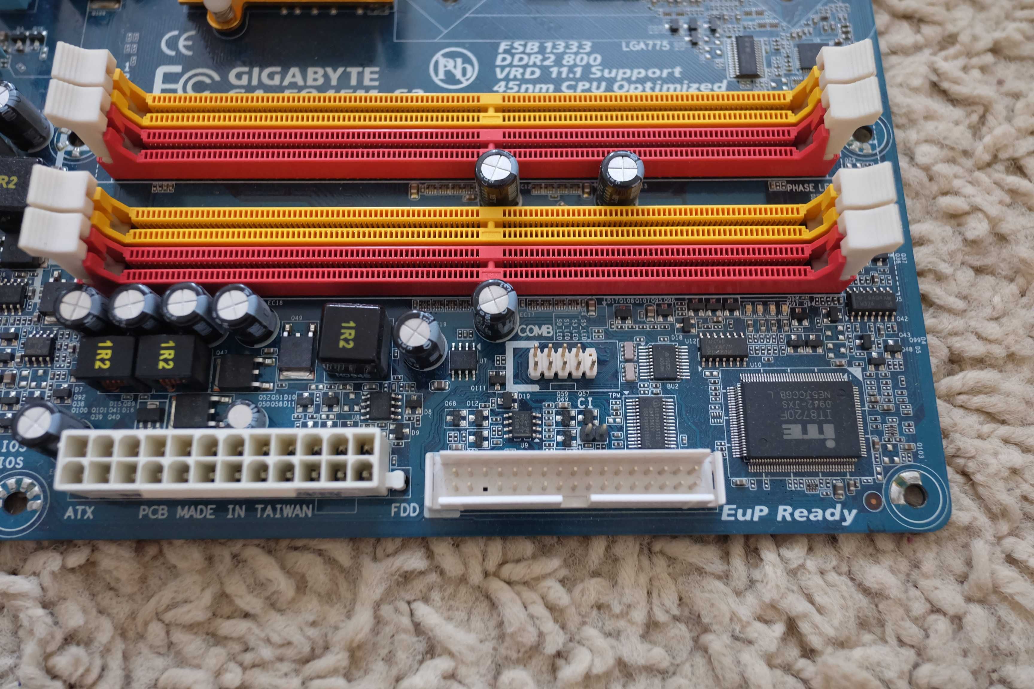 * Plyta glowna Gigabyte GA-EQ45M-S2 rev: 2.1 + 8GB RAM * LGA 775 DDR2