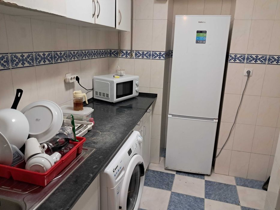 Quarto CASAL. Metro Marquês. CentroLISBOA. Entrada imediata.