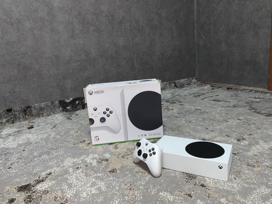 Срочная продажа Xbox series s