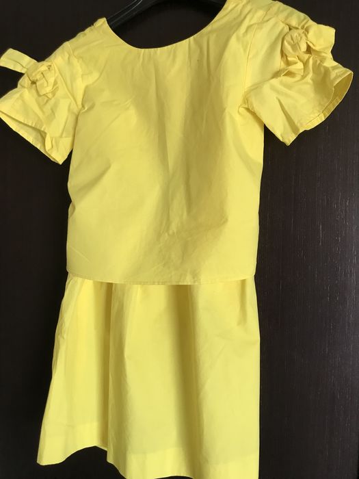 Dois Vestidos de menina, Zara 4/5 e 8 anos