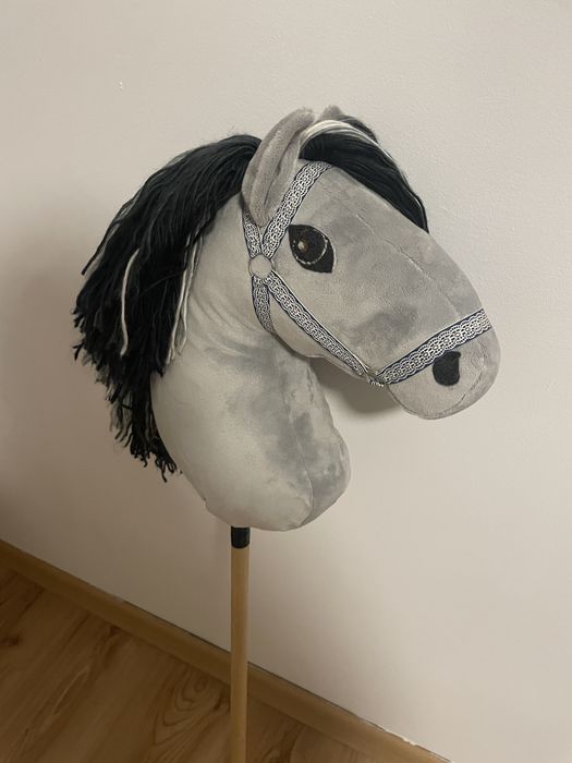 Hobby horse z ogłowiem