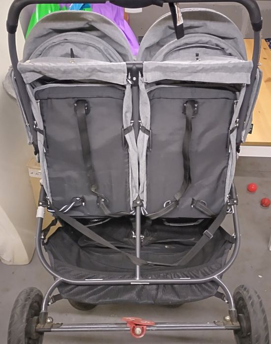 Wózek bliźniaczy dla bliźniaków Valco Snap Duo Sport  70 cm, 12,7 kg
