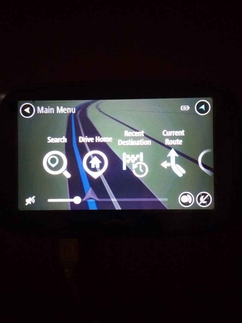 GPS навигатор TomTom 4FA50