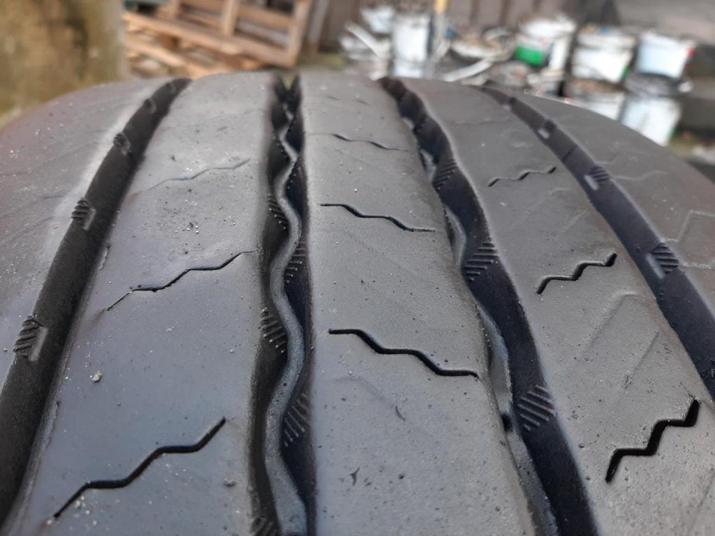 Opona używana ciężarowa 305/70R19.5 CONTINENTAL CONTI 480zł C2342