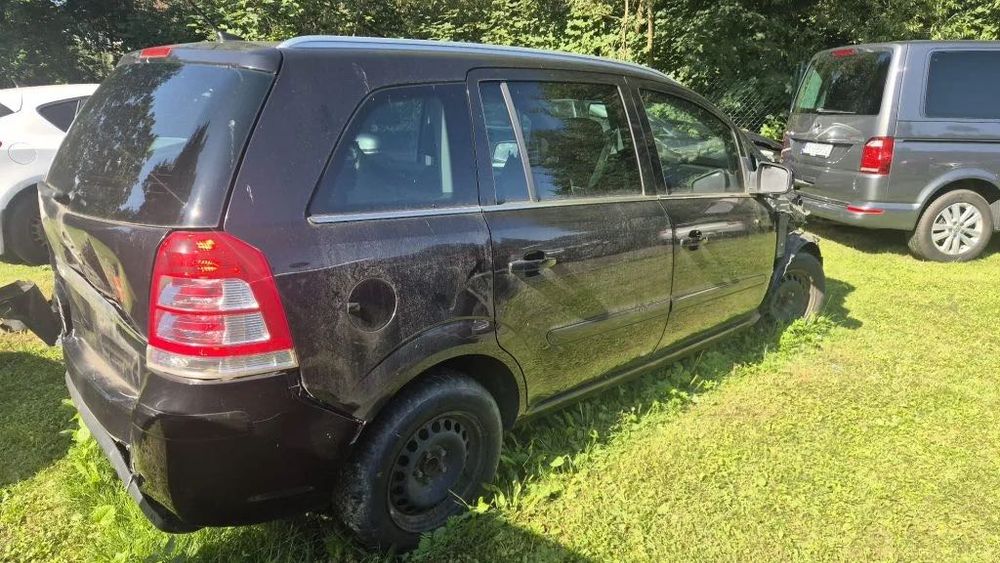 Opel Zafira 09/2011r 1.8b, całość lub na części  z niemiec