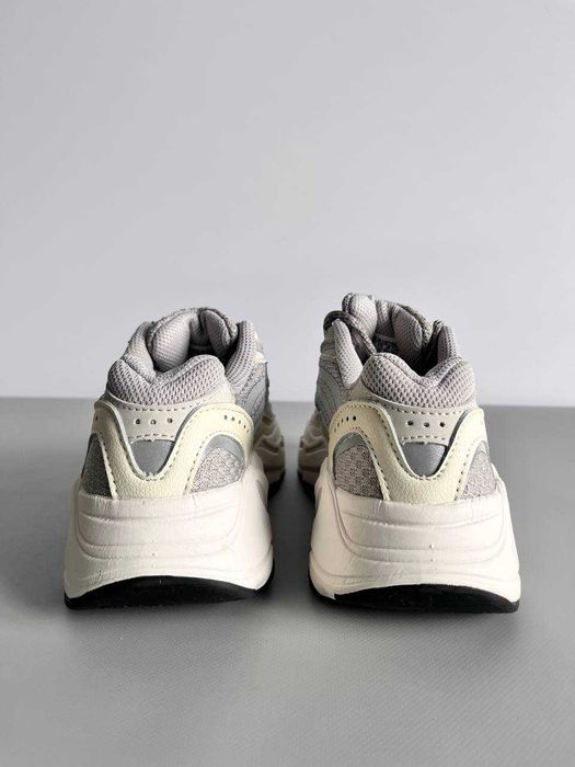 Жіночі Кросівки Adidas Yeezy 700 v2 Static 36 Без Предоплати