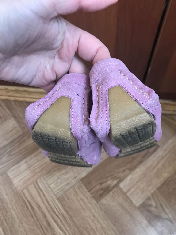 Продам мокасины , замш