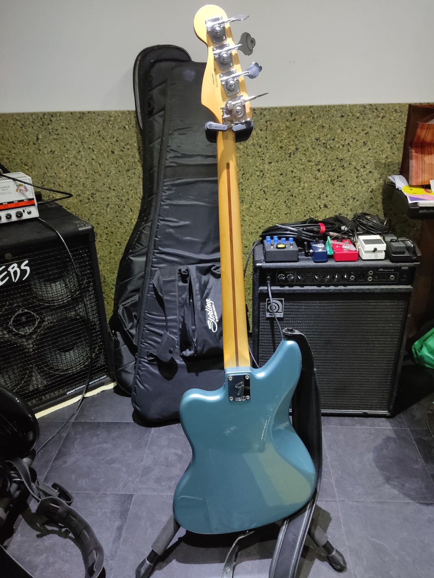 Fender Jaguar bass
