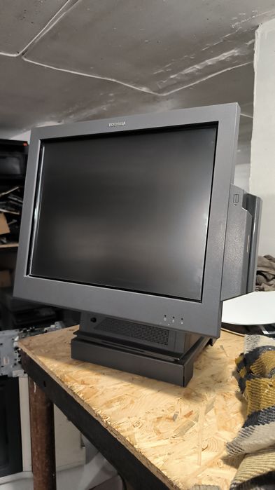 POS-термінали Toshiba SurePOS серії 500 4852-E70 моноблок сенсор