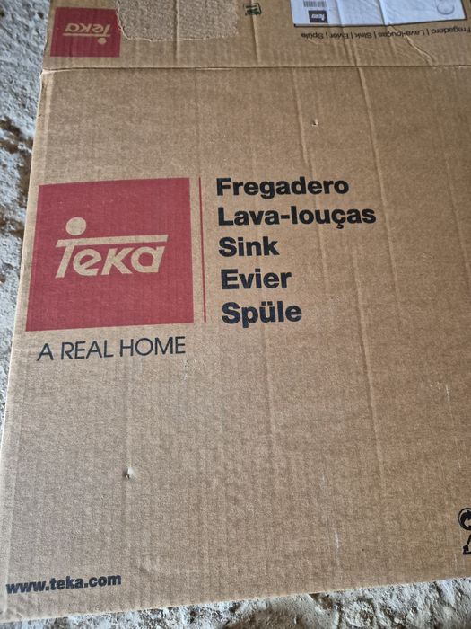 Lava-louça Teka Novo.