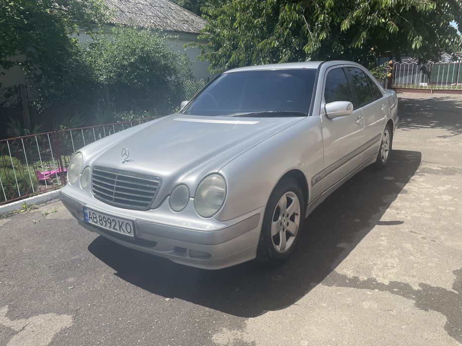 Продам Mersedes-Benz  210