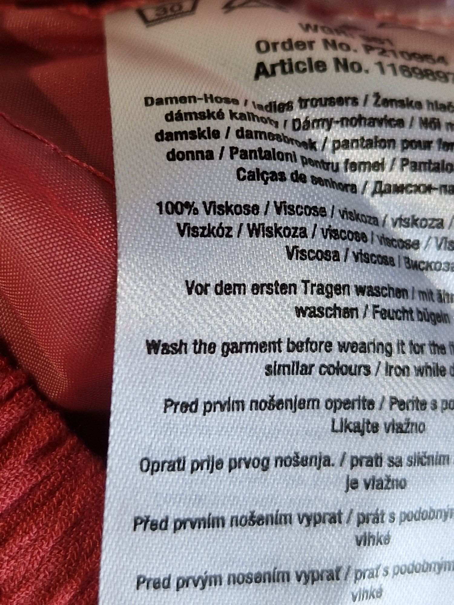 Czerwone spodnie z szerokimi nogawkami na gumce roz 44 xxl.