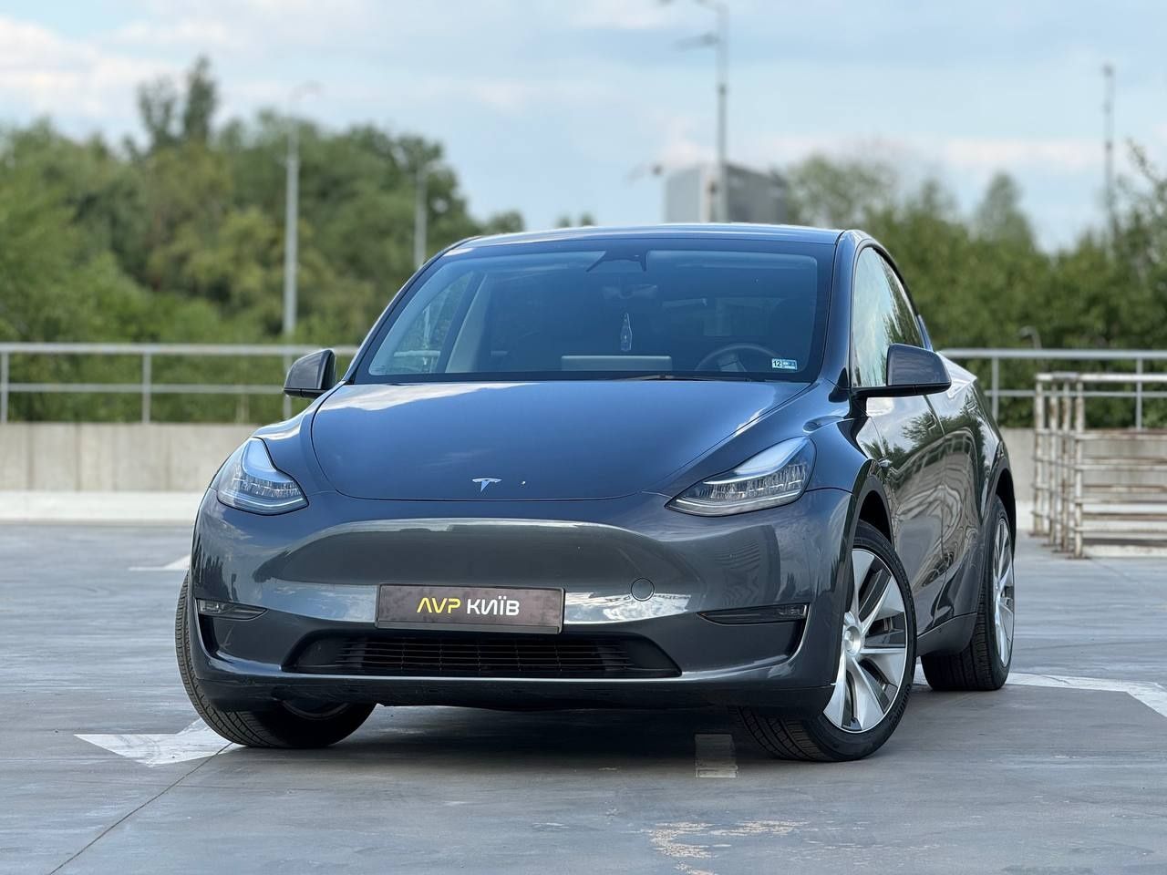 Tesla Model Y 2022 року, 82квт, повний привід, 7т.км.