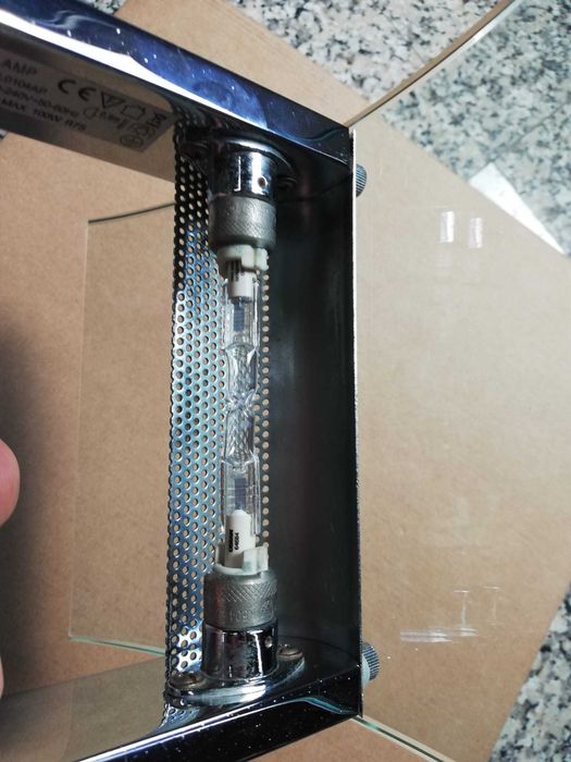 2 apliques de vidro para iluminação de parede em óptimo estado