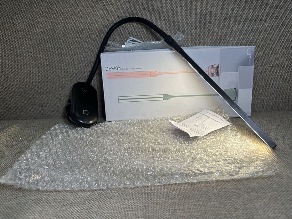 Настільна акумуляторна лампа