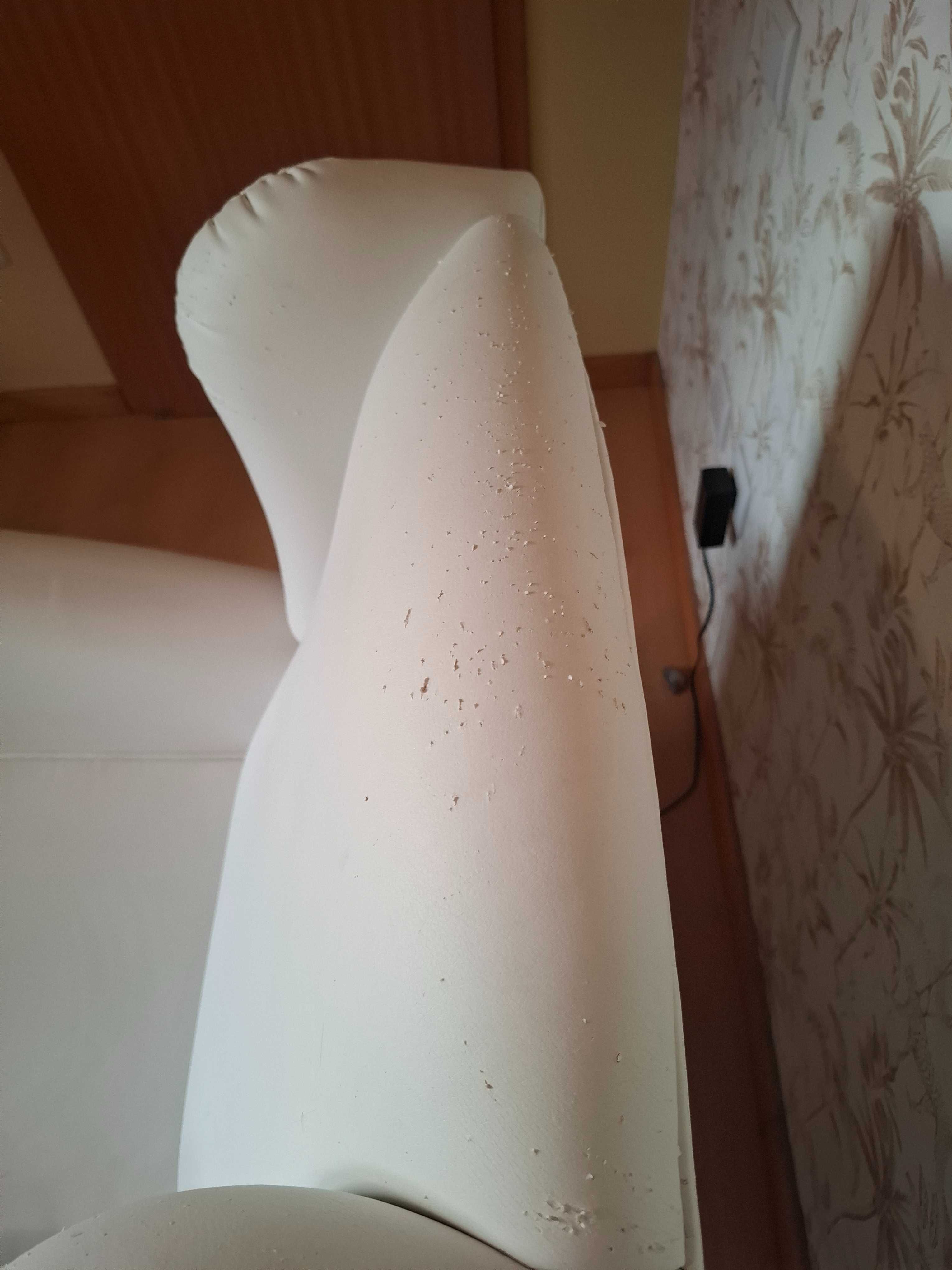 Poltrona de Amamentação / Recliner com Apoio de Pés — Polipiel Bege