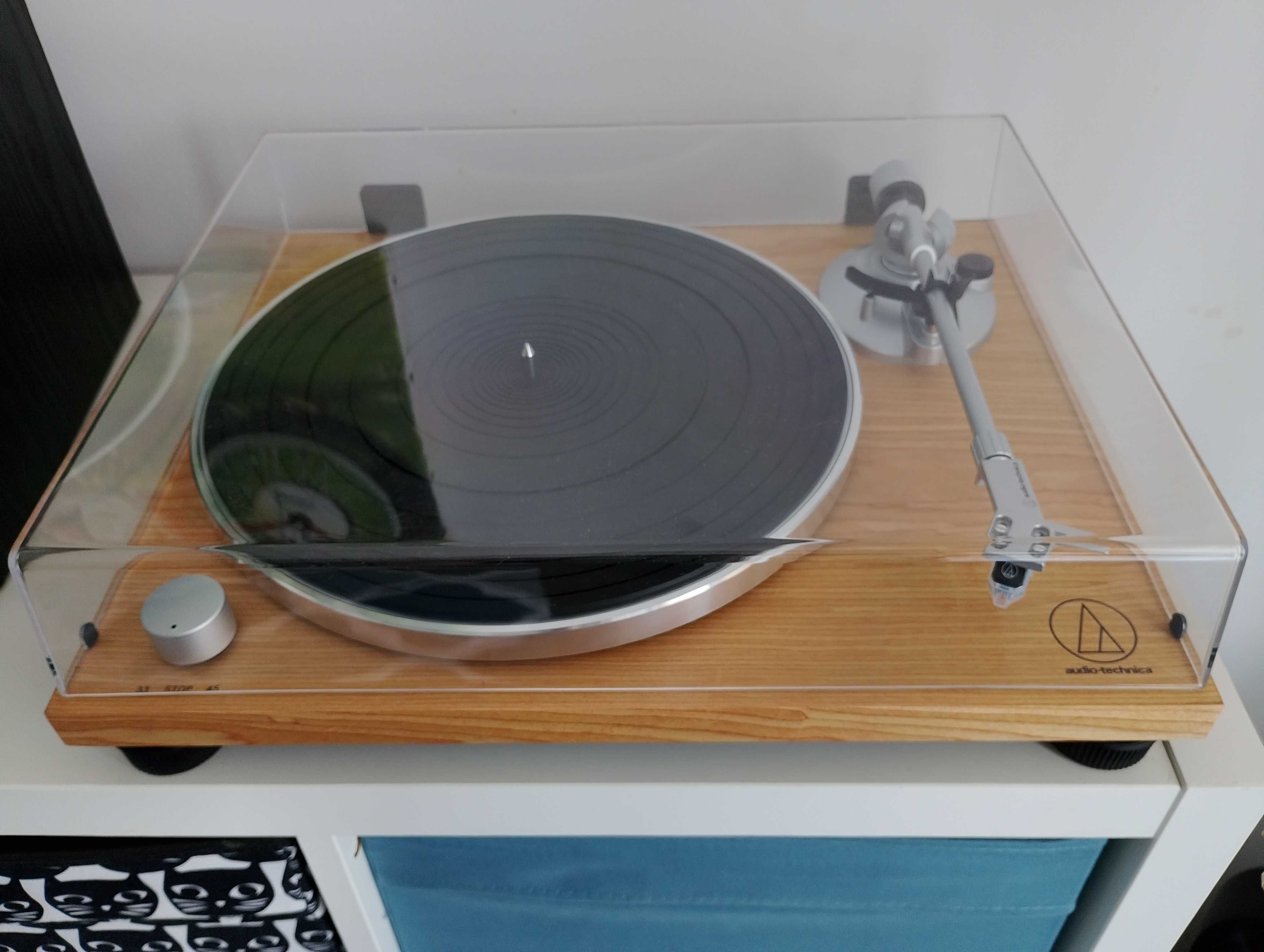 Gramofon Audio-Technica AT-LPW30TK
