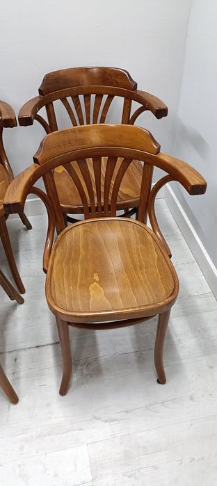Krzesła gięte Thonet Fameg Radomsko z podłokietnikiem 30szt