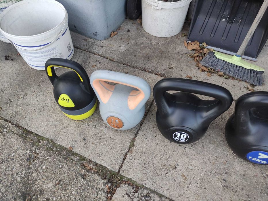 Kettlebell Bitumiczne zestaw 12kg 10kg 5kg 4kg 3kg