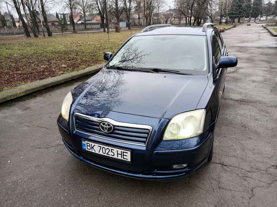 Avensis T25 2003 2.0 benz