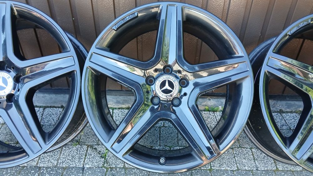 AMG  19" oryginal Mercedes 5x112  8j et43,5  W213 GLK W212 GLA Czarne