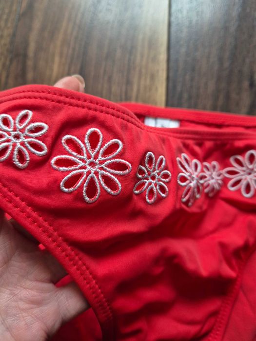 Majteczki-dół od stroju kąpielowego Kelly Brook New Look roz.38