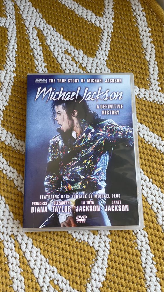 Michael Jackson – A Definitive History DVD