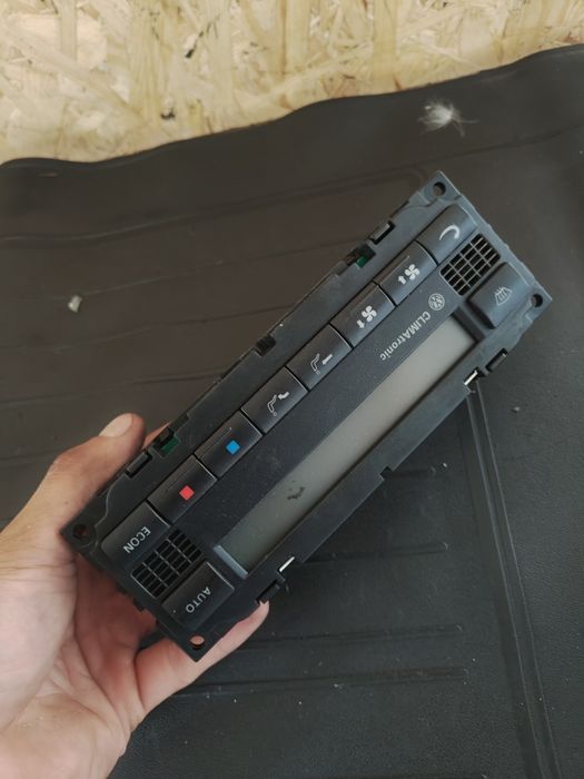 Radio fis wyświetl klimatronik volkswagen passat B5 fl lift