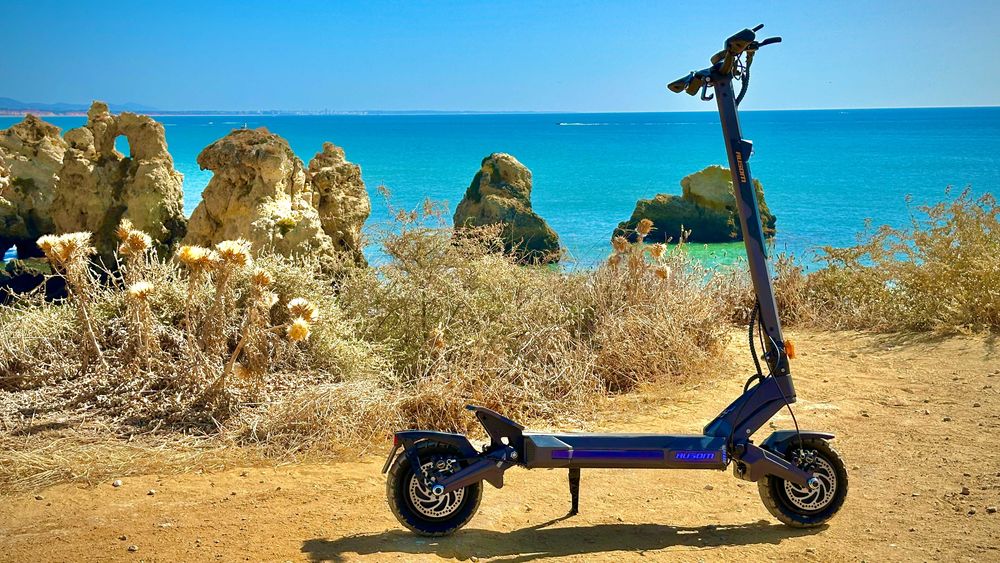 Trotinete Elétrica Ausom DT2 Pro - 75 km/h - Como Nova, Apenas 10 km!