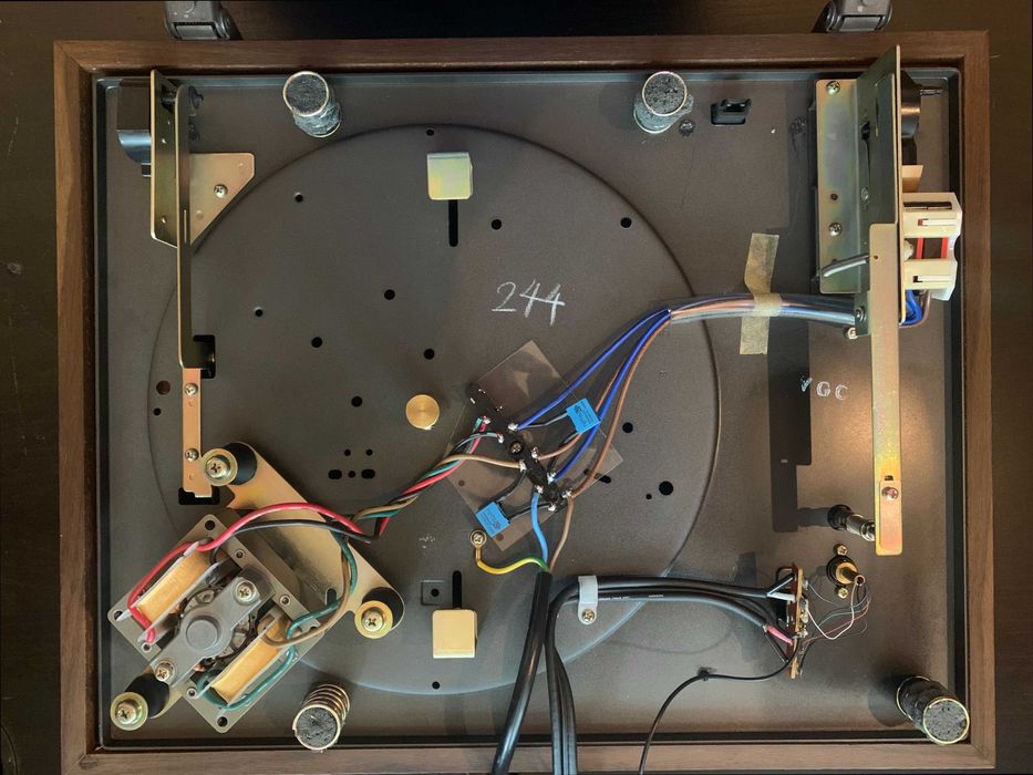 Gramofon Pioneer PL-12D II