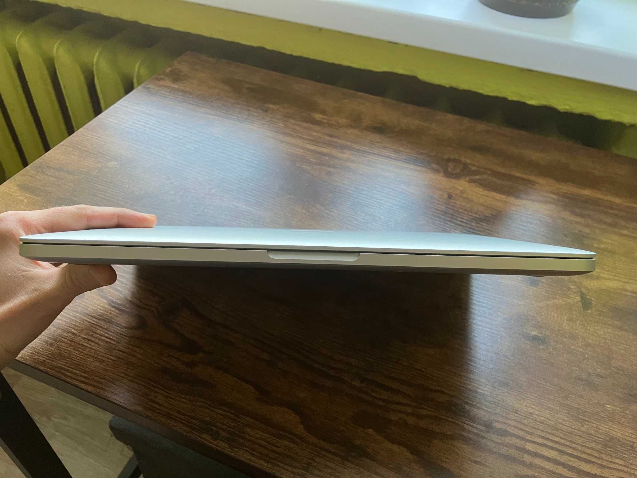 Laptop MacBook Pro 13 Core i5 8GB 256 SSD Retina 2k13-2k15