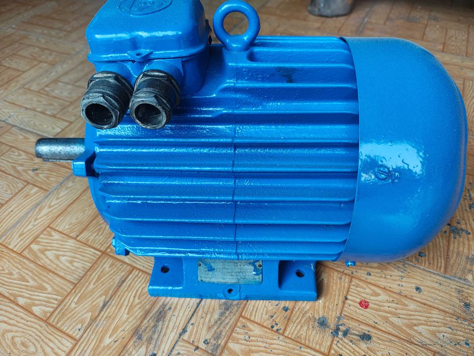 Witam posiadam silnik elektryczny do sprzedania 7,5 kw