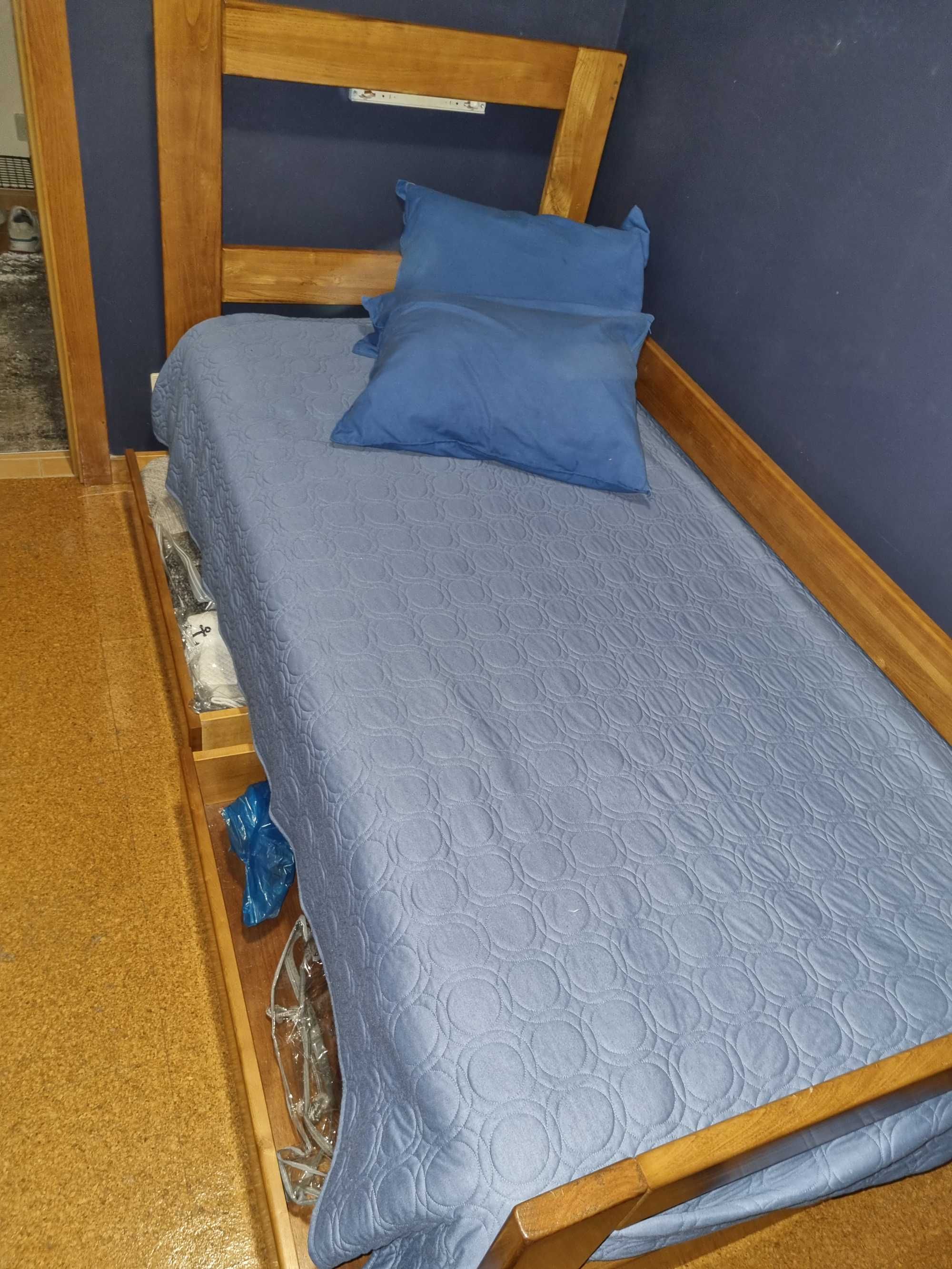 Cama solteiro 180cm x 100cm