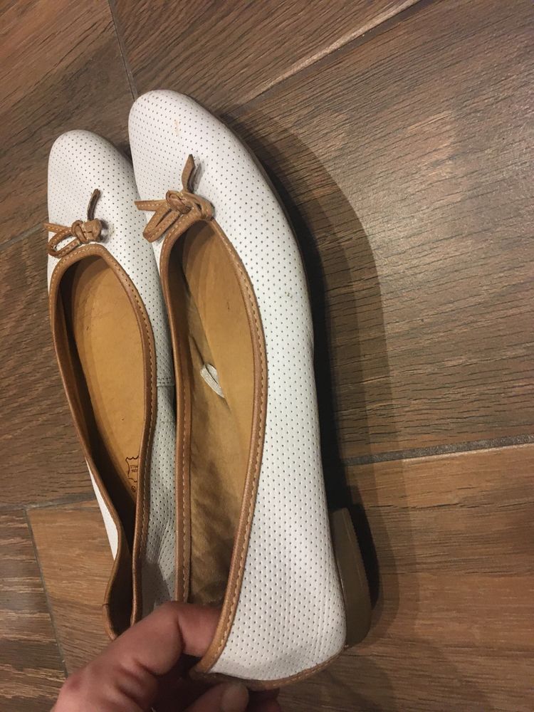 Buty skórzane Lasocki 40 białe skóra naturalna