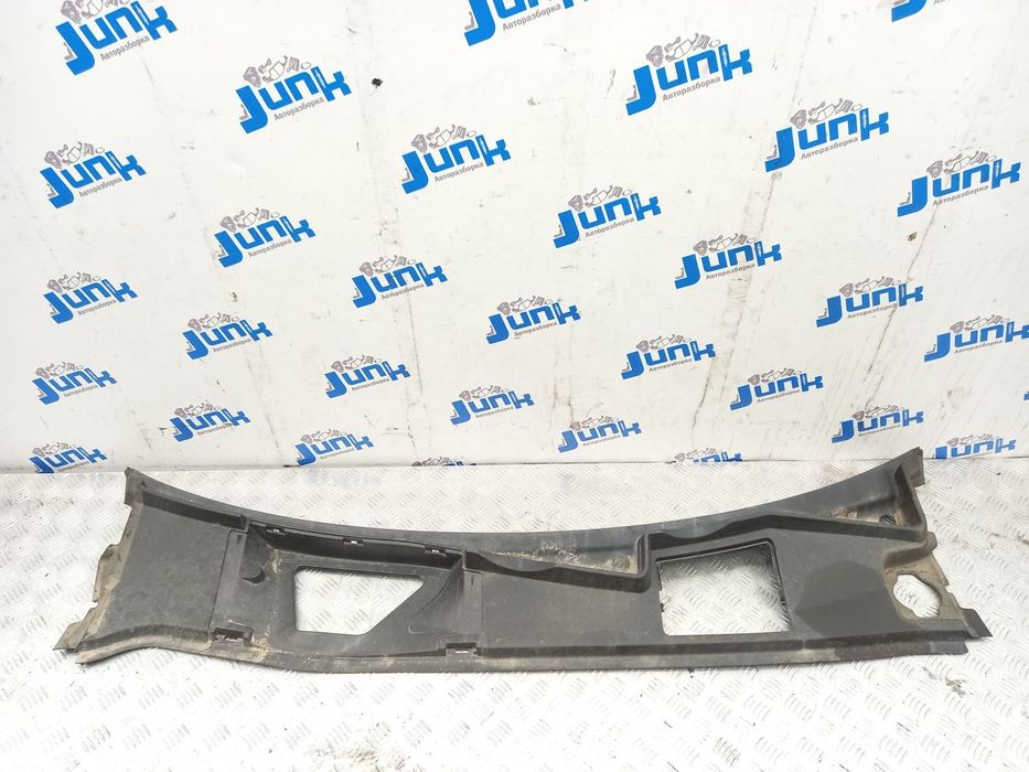 Жабо под лобовое стекло 4M1819403 для Audi Q7 4M 2016-2024