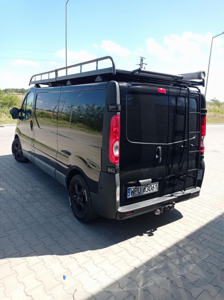 Sprzedam bardzo ladny Nissan Primastar maly przebieg