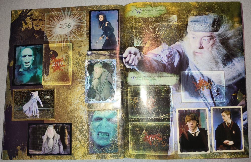 Album z naklejkami HARRY POTTER i Zakon Feniksa