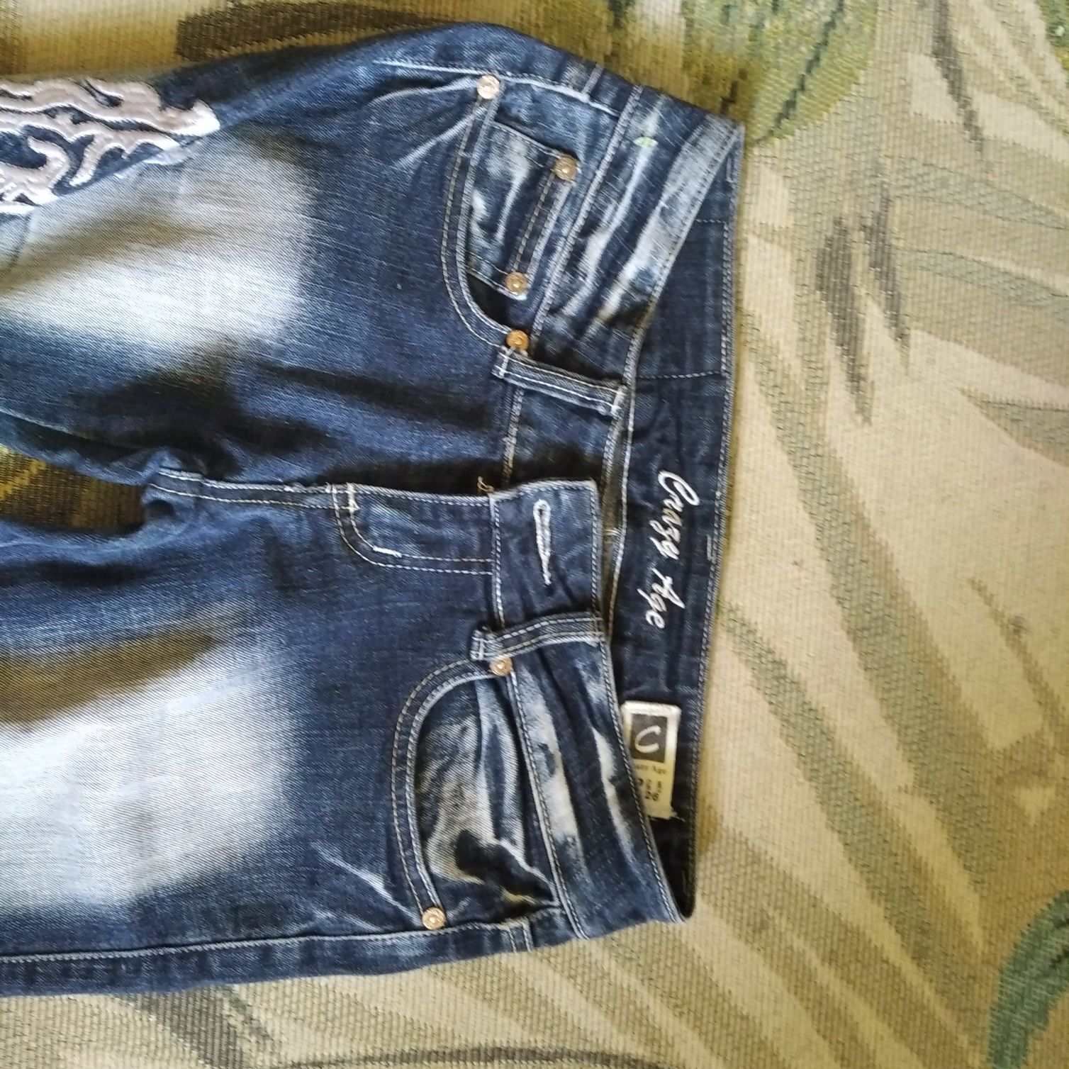 Spodnie damskie jeansy rozmiar S z haftem biodrówki