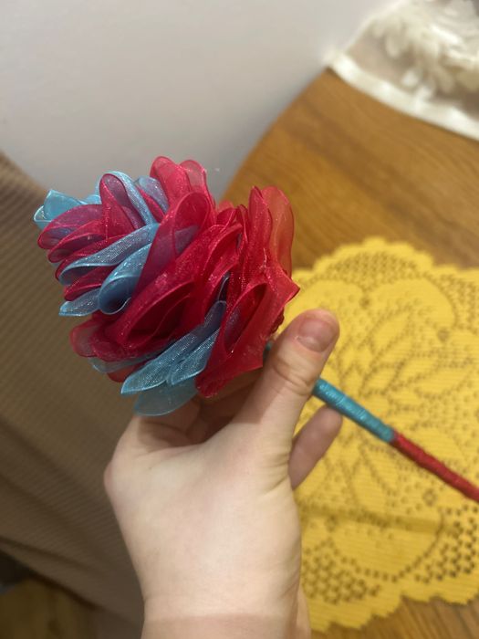 Ręcznie robiony kwiatek